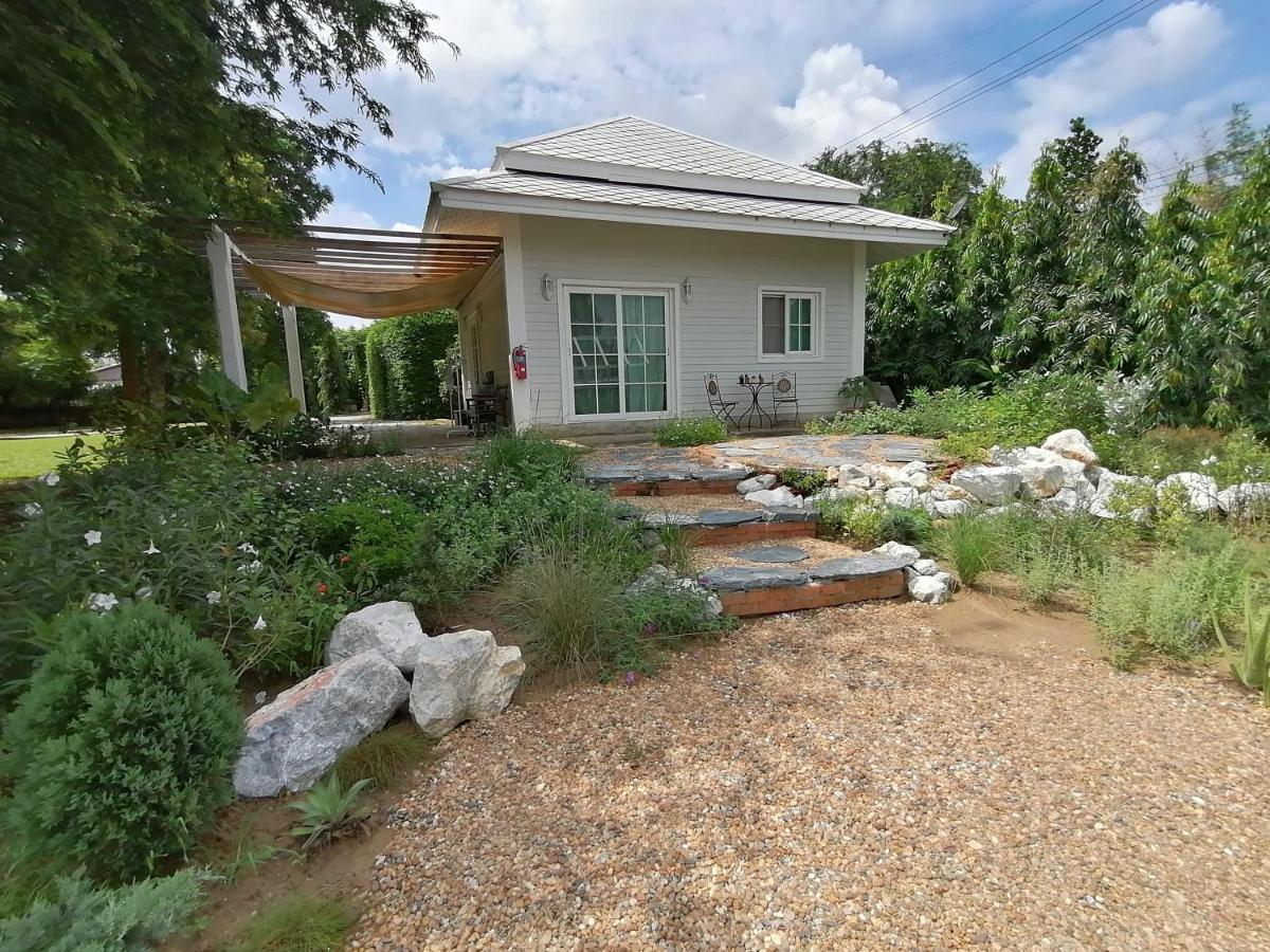 Hotel Baan2Rai Kanchanaburi Exterior foto